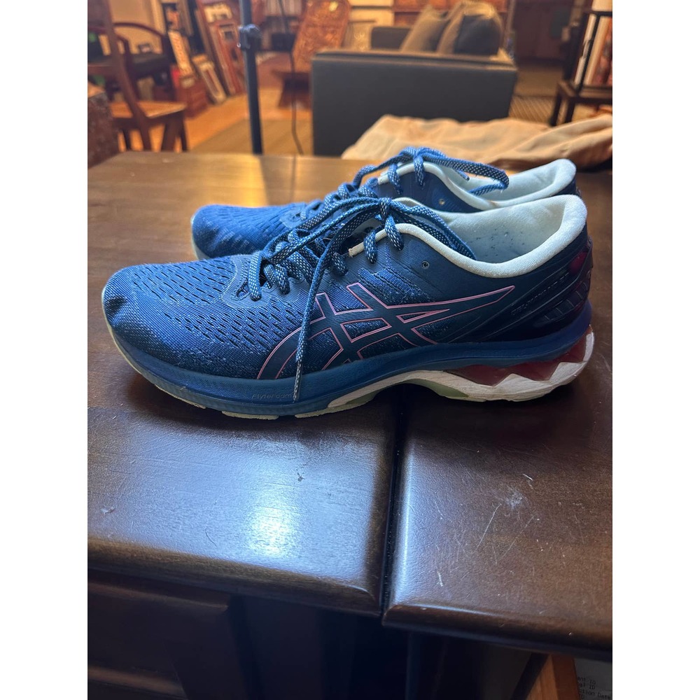 Women's ASICS Gel Kayano Running shoes BLUE size 10.5US Great Condition 1012A649